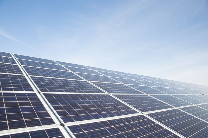 BayWa r.e. is expanding its solar and wind business in UK.