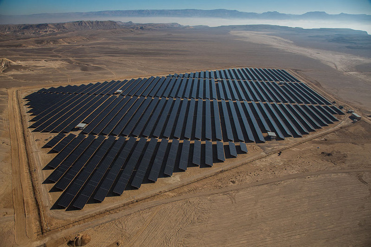 Solar park Ne´Ot Semadar in Israel with 8 MW.