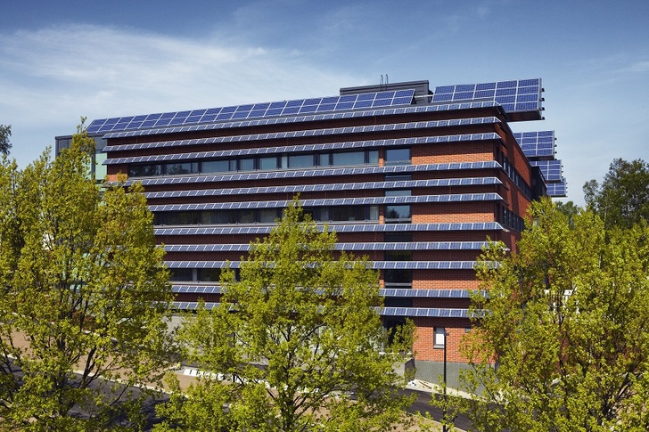 Headquarters of Vaisala with BIPV - the European Commission now wants to promote smart urban solar.