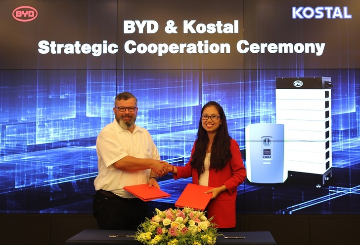 The new strategic partnership was sealed at BYD’s company headquarters in Pingshan, Shenzhen, China. - © BYD
