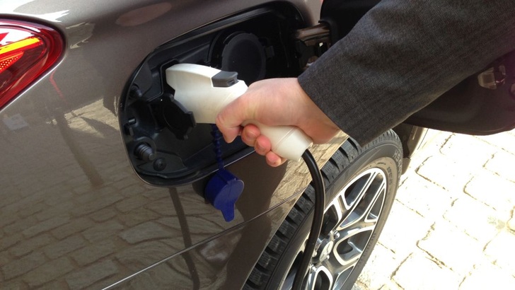 Be aware to choose the right charging technology for your electric car.