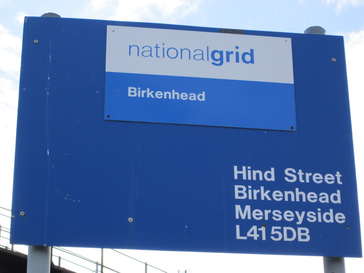 National Grid in Great Britain contracts 200 MW of storage to stabilize the grid. - © Wikimedia Commons
