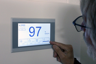 Solar generators are increasingly sold with energy storage