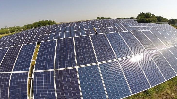 Also in Europe corporations purchased 2017 record amounts of solar and renewable power.