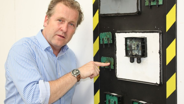 Mischa Paterna from Suncycle is expert in the maintenance of solar generators.