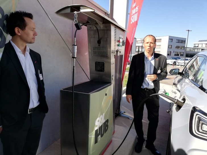 The SOLH2UB developed by Fronius went into normal operation at the company's R&D site in Thalheim near Wels/Austria.