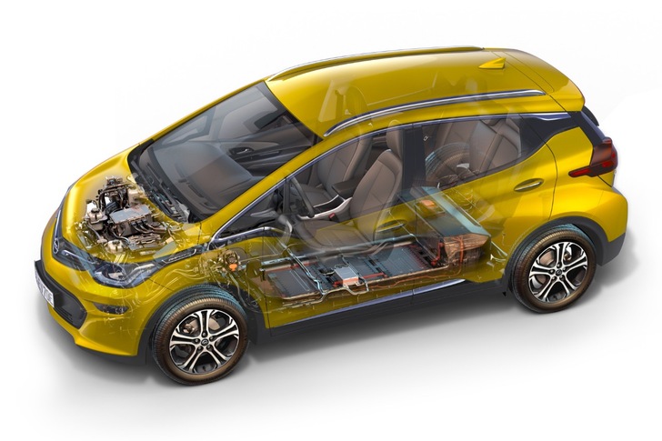 The new Ampera-e Opel was developed on basis of the GM Bolt. The car has a 60 kW fast charging Li-on battery system constructed by GM and LG Chem with a WLTP range of 380 kilometers.