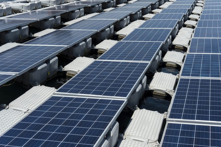 China saw a decline in solar investments in Q3, Investments in clean energy in Europe and Germany increased. - © BNEF
