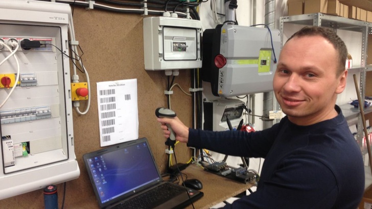 Mathias Hammer of Senec predicts a dramatic drop in system prices for energy storage.