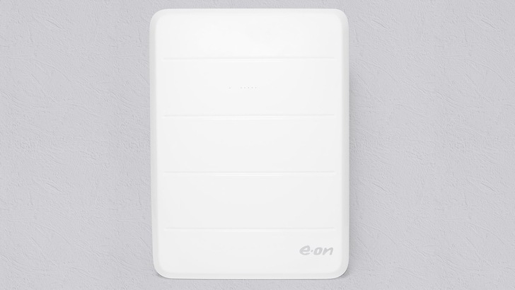 The Aura energy storage system was developed in cooperation with Solarwatt.