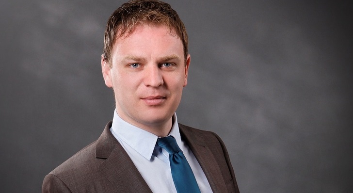 Managing Director Franz-Josef Feilmeier of Fenecon announced price reductions of its battery storage systems of up to 20 percent.