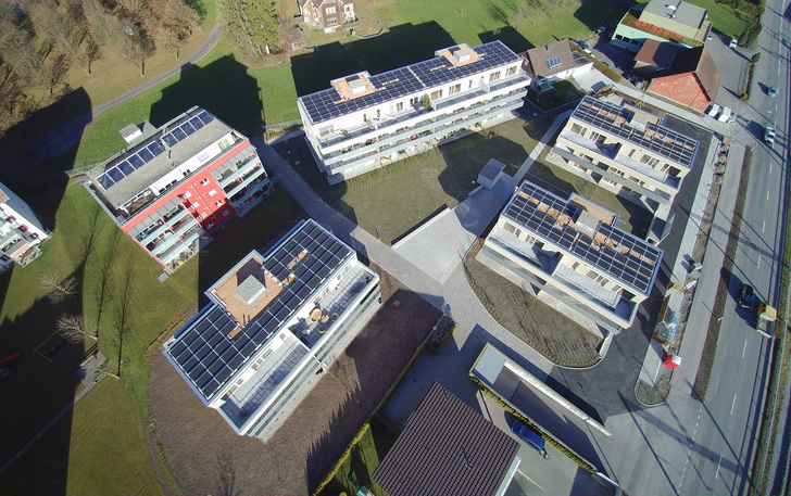 A drone's-eye view of the Quartierstrom project in Walenstadt. - © Quartierstrom
