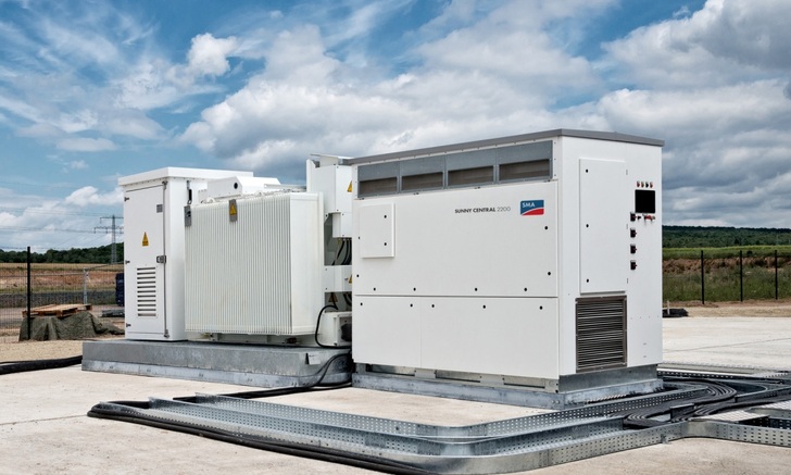 The new 1,500 volts system of SMA to connect solar fields with medium voltage grids.