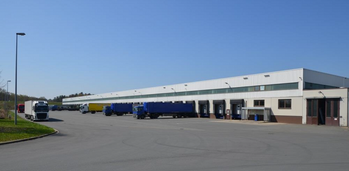 SolarWelt site in Langenwetzendorf/Germany with a 24,000m² hall.