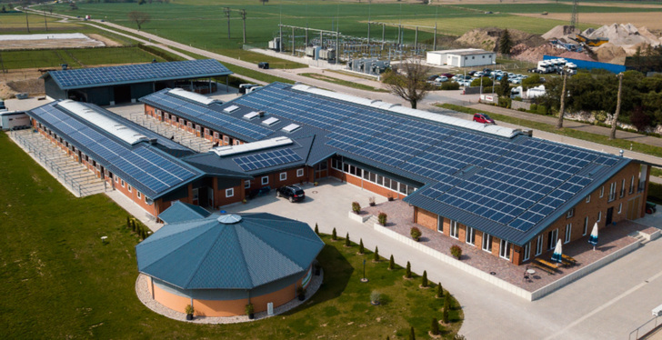 The hippodrome’s roof is now covered in 1,500 solar modules. 