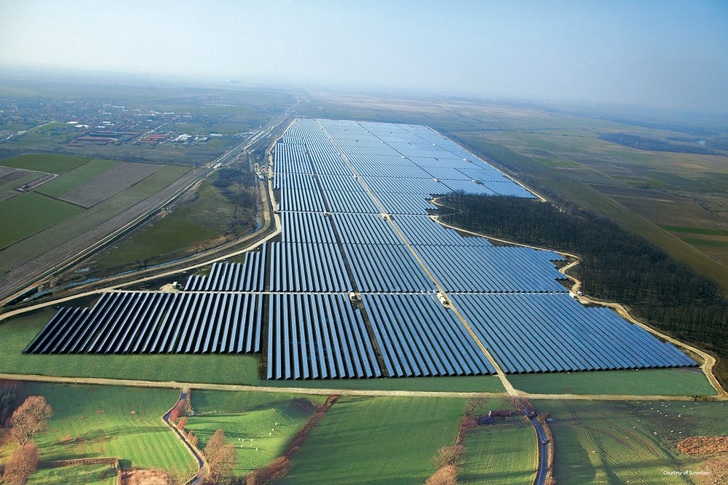 Ingeteam takes over the solar business of Bonfiglioli, including operation and maintenance services, as shown a 60 MW solar park in Bulgaria.