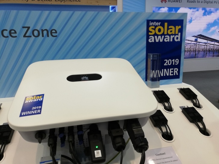 SUN2000 smart PV string inverter of Huawei, one of the winners of this year Intersolar AWARD. - © HCN
