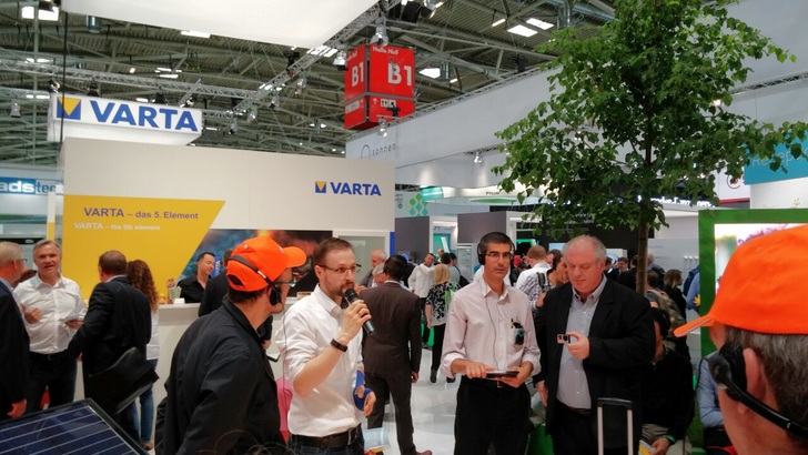 High interest in innovative storage technologies at the pv Guided Tours for Experts at Intersolar Europe/ees in Munich. - © H.C. Neidlein
