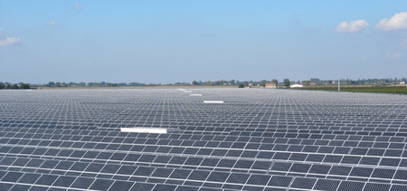 Jinko Solar also expands its own project business.