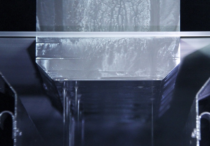 Meyer Burger developed diamond wired sawing of ingots to reduce the slurry by thinner wires and to increase the speed in the sawing process.