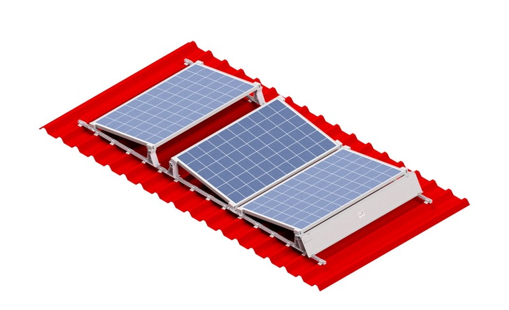 The system can be installed both in an east-west layout and in a south-facing orientation. - © IBC Solar
