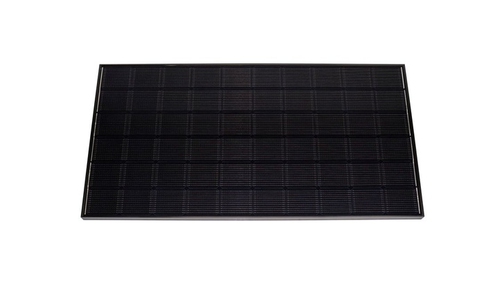 The black module achieves an efficiency of 18.75 per cent. - © IBC Solar
