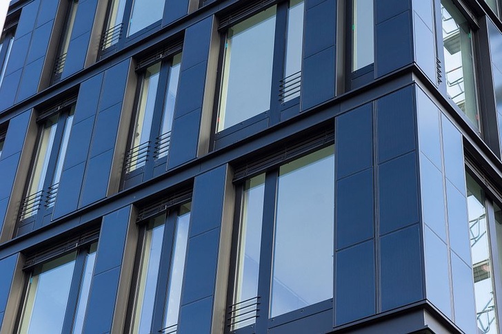 CIGS facade at the building of ZSW in Stuttgart, where the researchers measure the yield. - © ZSW
