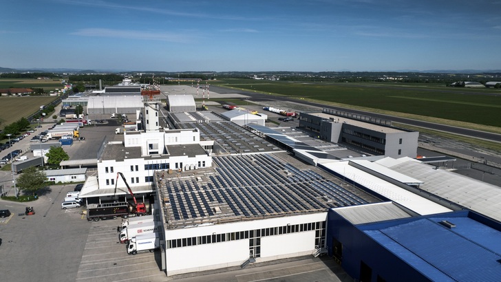 As is already the case here in Linz, Austria, the Paris airports will soon have their own solar systems. - © Energie AG
