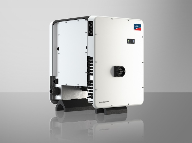 Innovative design helps to reduces installation costs: The new Sunny Tripower CORE1 of SMA.