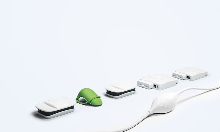 With a single touch of the Smappee Switch or remotely via app, users can turn connected appliances on and off.