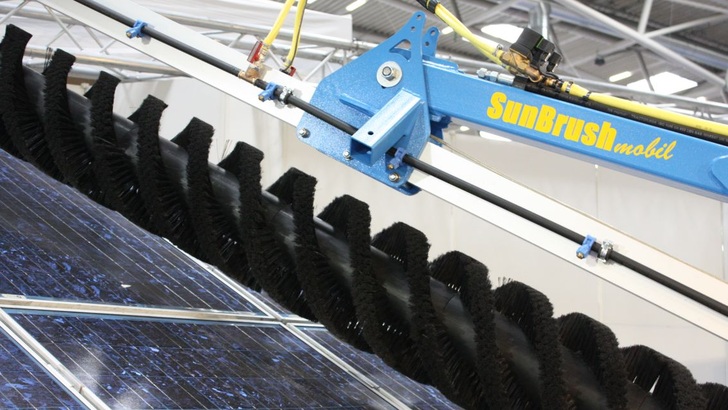 Cleaning solar modules is a business, no hobby in your spare time.