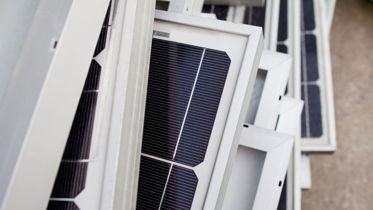 Solar modules sometime reach the end of their product life tims.