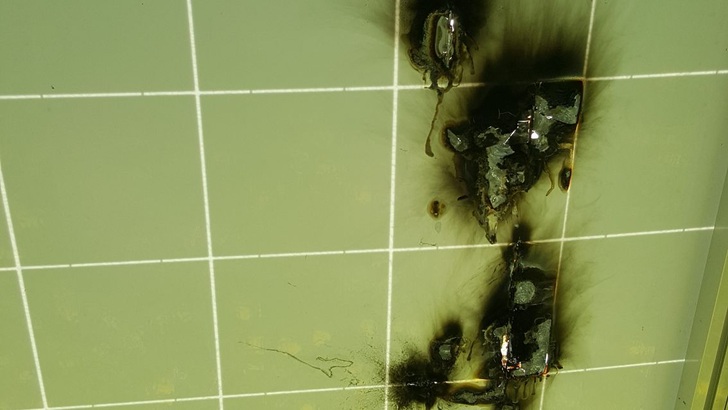 This solar module (S-Energy) is burnt by a production failure. Who is reliable?