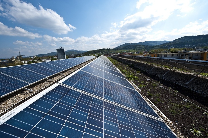 Solar self-consumption from PV installations up to 750 kW isy still renumerated through the feed-in-tariffs in Germany. Larger installations are renumerated through federal biddings.