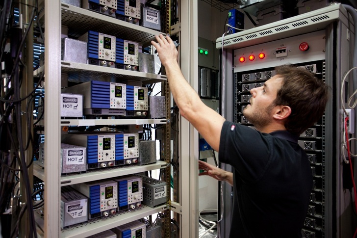 In the labs of SolarEdge several groups of engineers prepare the next steps of energy transition. - © SolarEdge
