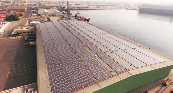 To date, at 2.6 megawatts, this is the largest single rooftop solar array in the Middle East. - © Phanes Group
