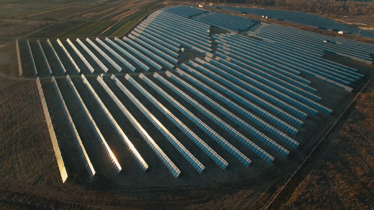 A total of 162 Fronius Eco inverters are installed at 5.08 MW solar park in Sambir, Northwestern Ukraine. - © Fronius International GmbH
