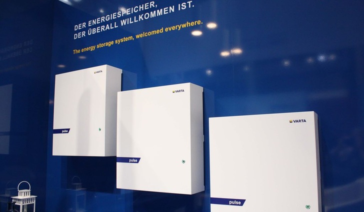 Varta pulse energy storage system weighs only 45 kg. - © HS
