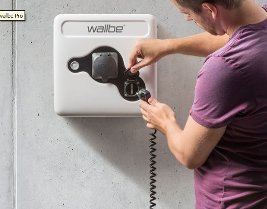 The Wallbe system offers a wide range of authorisation possibilities and can be controlled by a keyed switch.