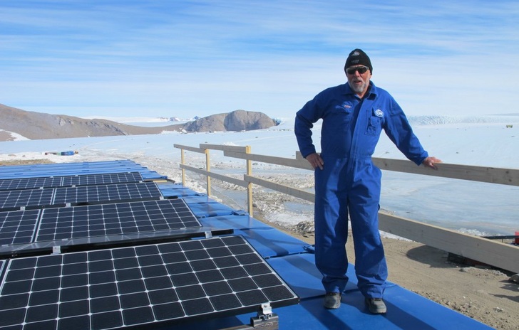 In April the solar generator started operation - as planned. - © Tori F Halvorson, Norwegian Polar Institute
