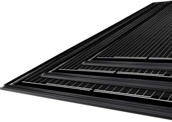 In all variants of the module, the cells are laminated between two panes of glass with a thickness of two millimetres.