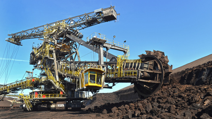 Replacing lignite power plants in Germany, Poland, and the Czech Republic with renewable sources by 2032 does not increase the costs of power generation in the region.