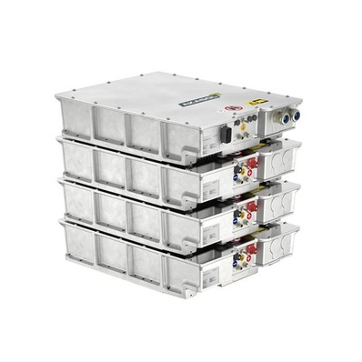 Scalable and flexible: The 48V battery system "AKARack" is a highly standardized solution for hybrid and fully electric industrial vehicles as well as 48V on-board power supply systems for commercial vehicles.