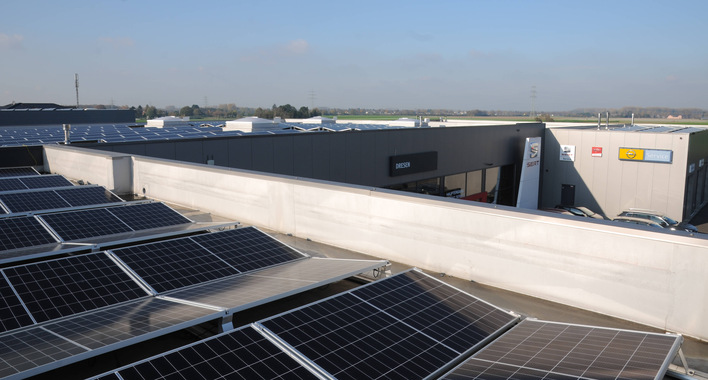 The 528 IBC Solar modules with a total output of 167 kilowatts have been producing climate-friendly solar electricity since the summer of 2020.