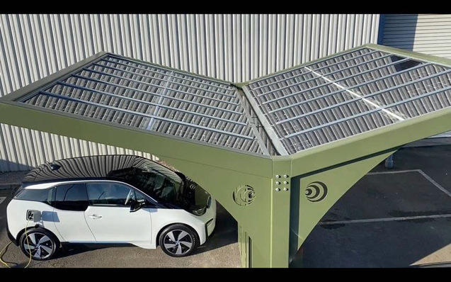 The integrated Solarwatt Vision 36M glass-glass modules, tested to the highest industry standards, come with a 30-year product and performance warranty.