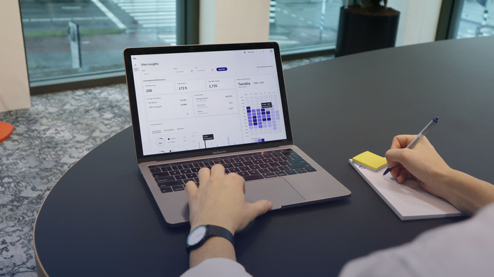 With Business Portal, users can monitor energy consumption of EV charging infrastructure, charging behavior and revenue generated.