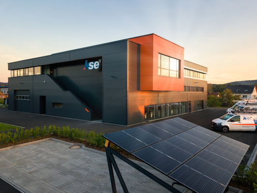 As a large solar installer in the region, the company wanted to realise its own lighthouse project.