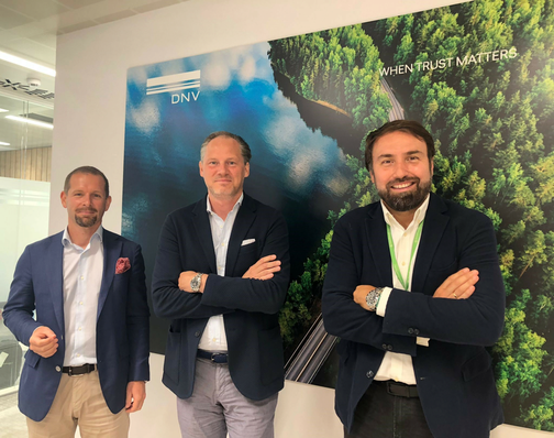 (Left to right) Günter Maier, COO of Alteso; Michael Oberdorfer, CEO of Alteso; Juan Carlos Arévalo, CEO of GreenPowerMonitor