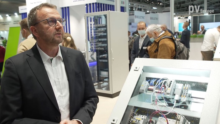 Torsten Sieker presents the new PGS (EZA) controller.