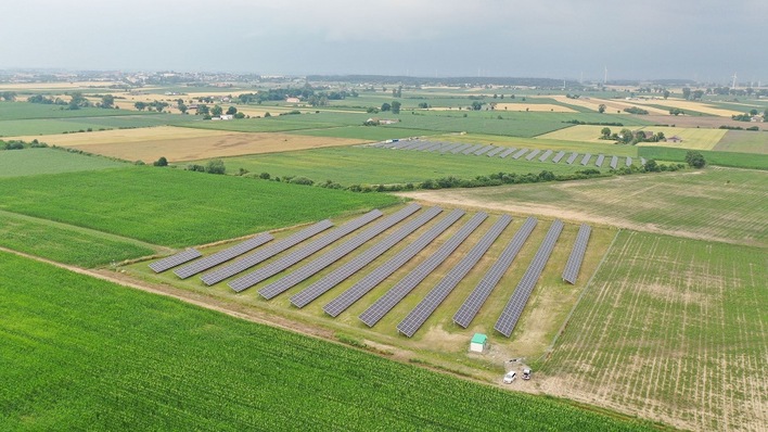 Contracts for solar plants in Poland worth EUR 73 million have been signed.